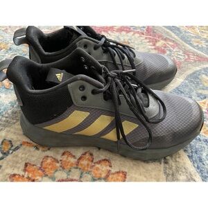 Addias Men's Black & Gold Shoes Size 7 EU 40